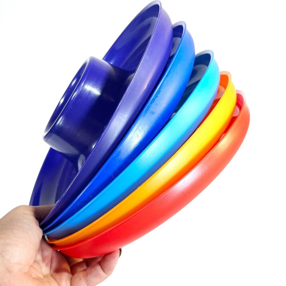 Great Plate Reusable Plastic Plates with Built-in Cup Holder Lot of 5 BPAFree